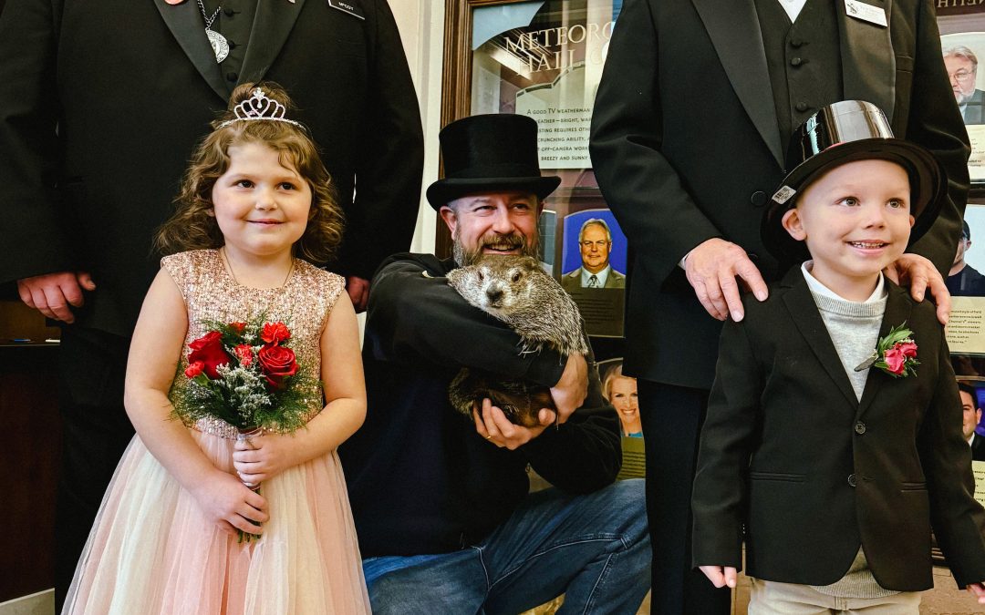 Weather Discovery Center Crowns 2024 Little Mr. & Miss groundhog